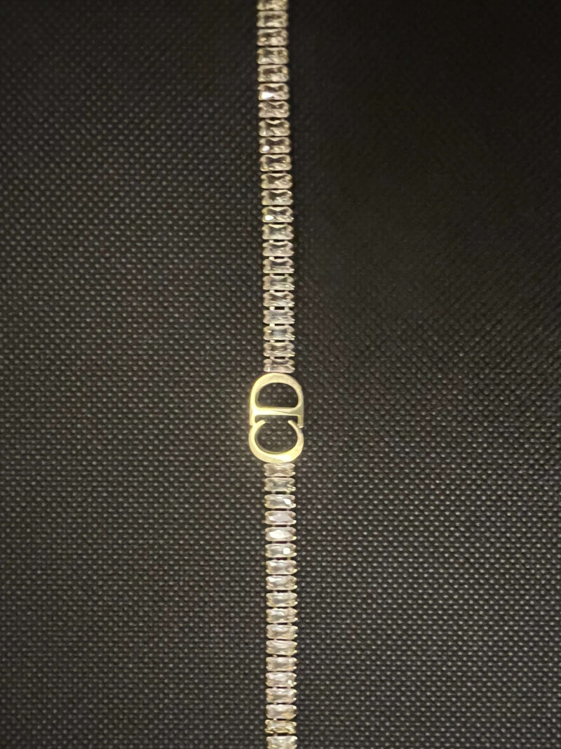 Bracelet Blaqué Or Chrétien Dior – Élégance Moderne et Résistance Exceptionnelle