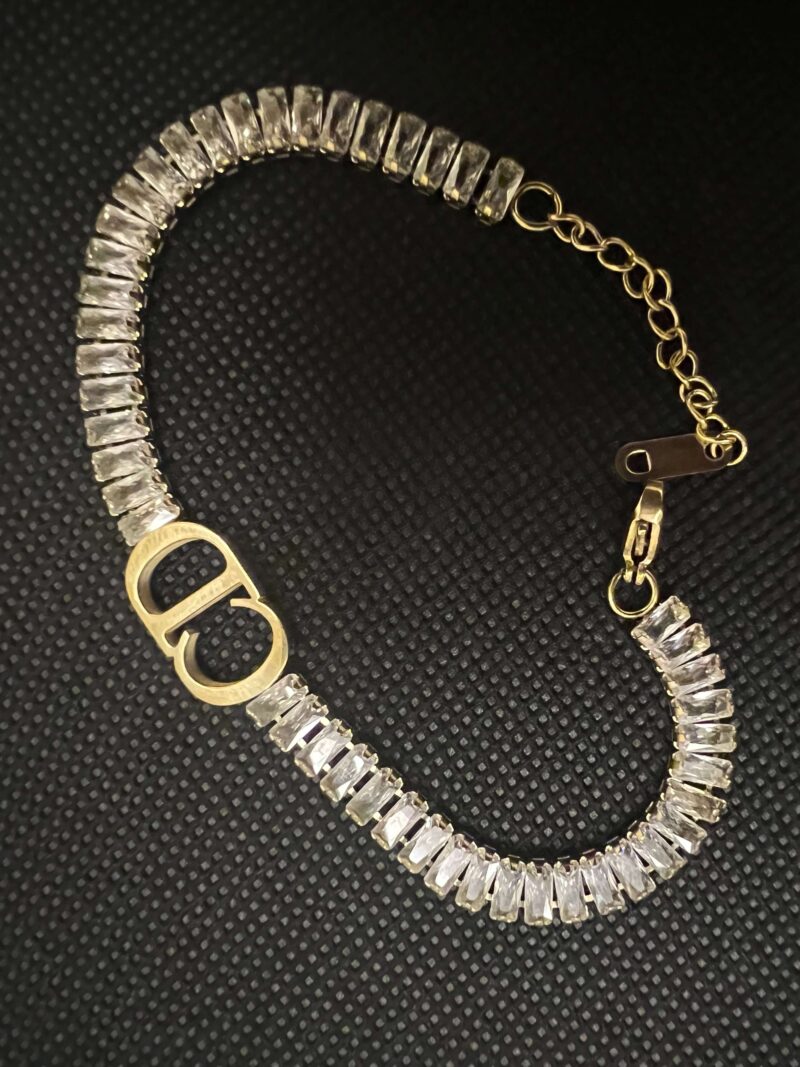 Bracelet Blaqué Or Chrétien Dior – Élégance Moderne et Résistance Exceptionnelle