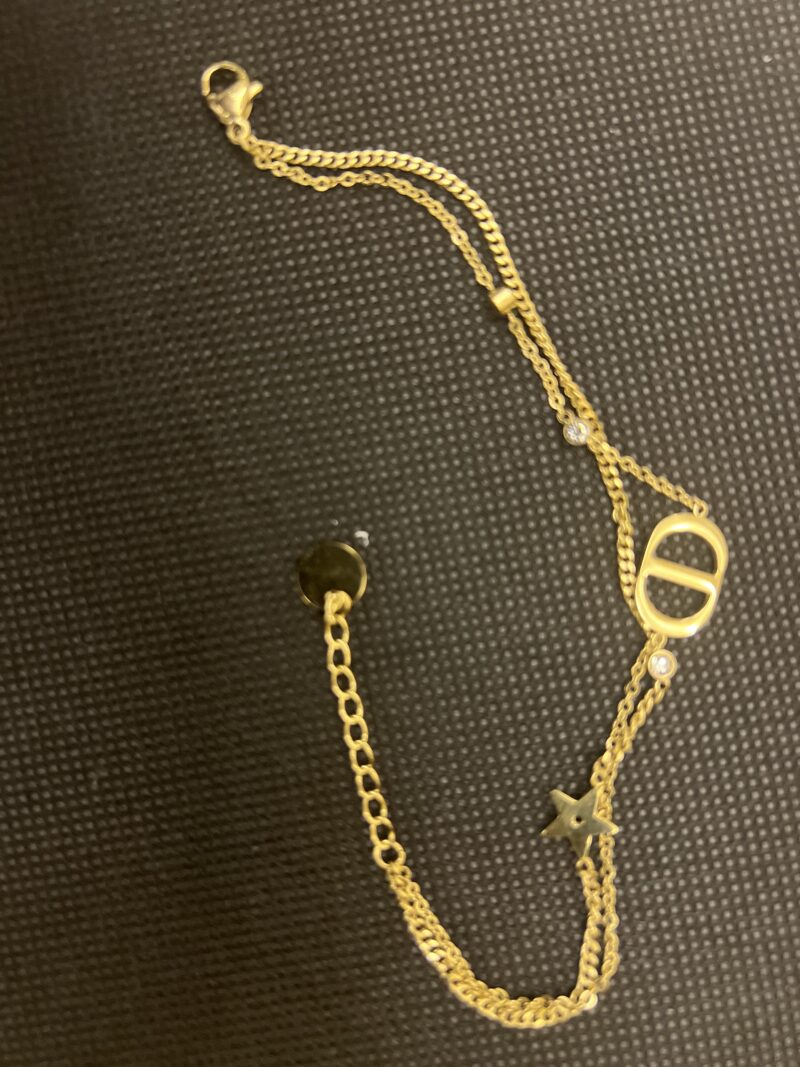Bracelet Double CD Luxe et Étoile en Acier Inoxydable – Élégance Moderne et Résistance Exceptionnelle