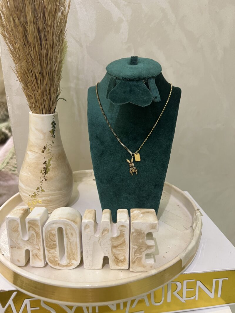 Collier Plaqué Or avec Pendentif Lapin – Élégance et Douceur